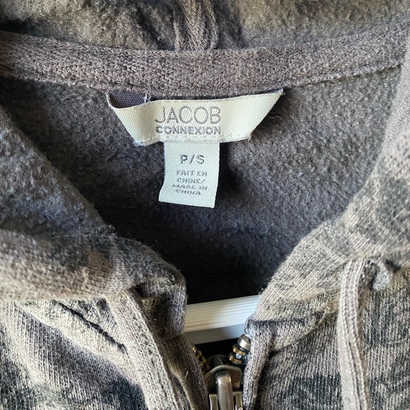 JACOB Zip-up Hoodie - Picture 2 of 3